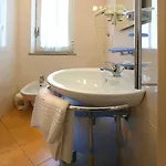 Del Pino 3*